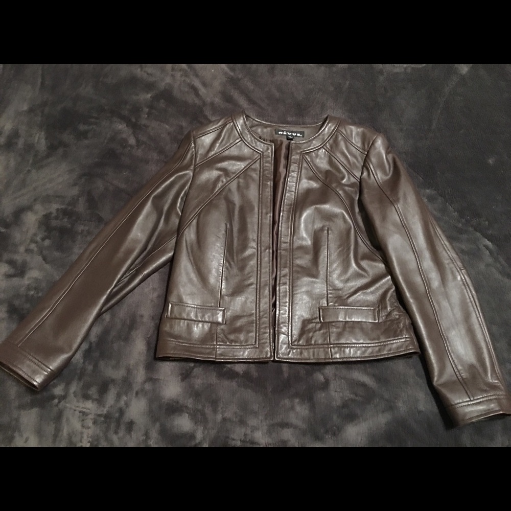 Revue brown leather jacket M pristine!